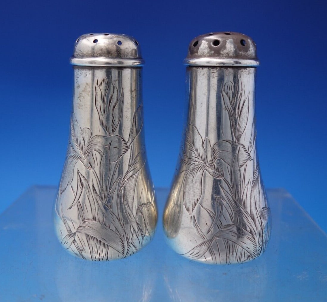 Elegant Sterling Silver Salt and Pepper Shakers 2pc Bright-Cut Iris Design (1 of 8)