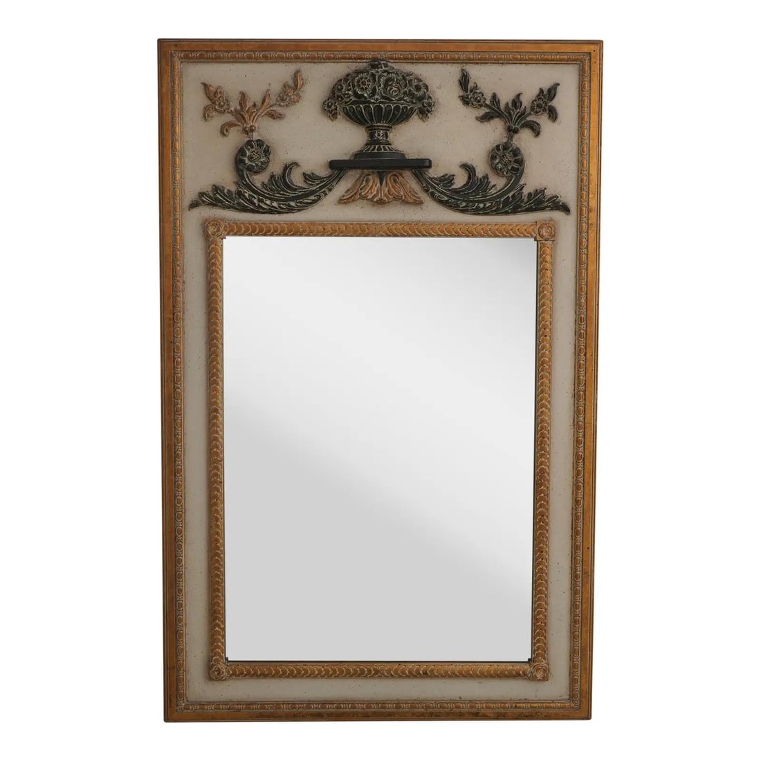 Italian Neoclassical Carved Mirror with Gold Finish: Italian Neoclassical Carved Mirror with Gold Finish This exquisite Italian Neoclassical mirror showcases a beautifully urn-carved top, finished in an elegant off-white and gold palette. With a size of
