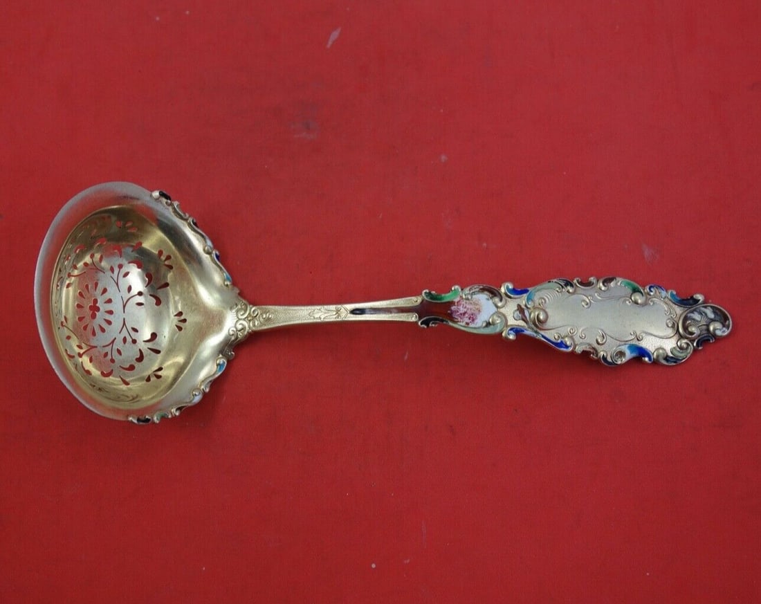 Gorham Luxembourg Sterling Silver Sugar Sifter Vermeil Enamel 6 7/8 in: Gorham Luxembourg Sterling Silver Sugar Sifter Vermeil Enamel 6 7/8 in Enhance your serving collection with this exquisite sugar sifter from the Luxembourg pattern by Gorham. Crafted from sterling sil