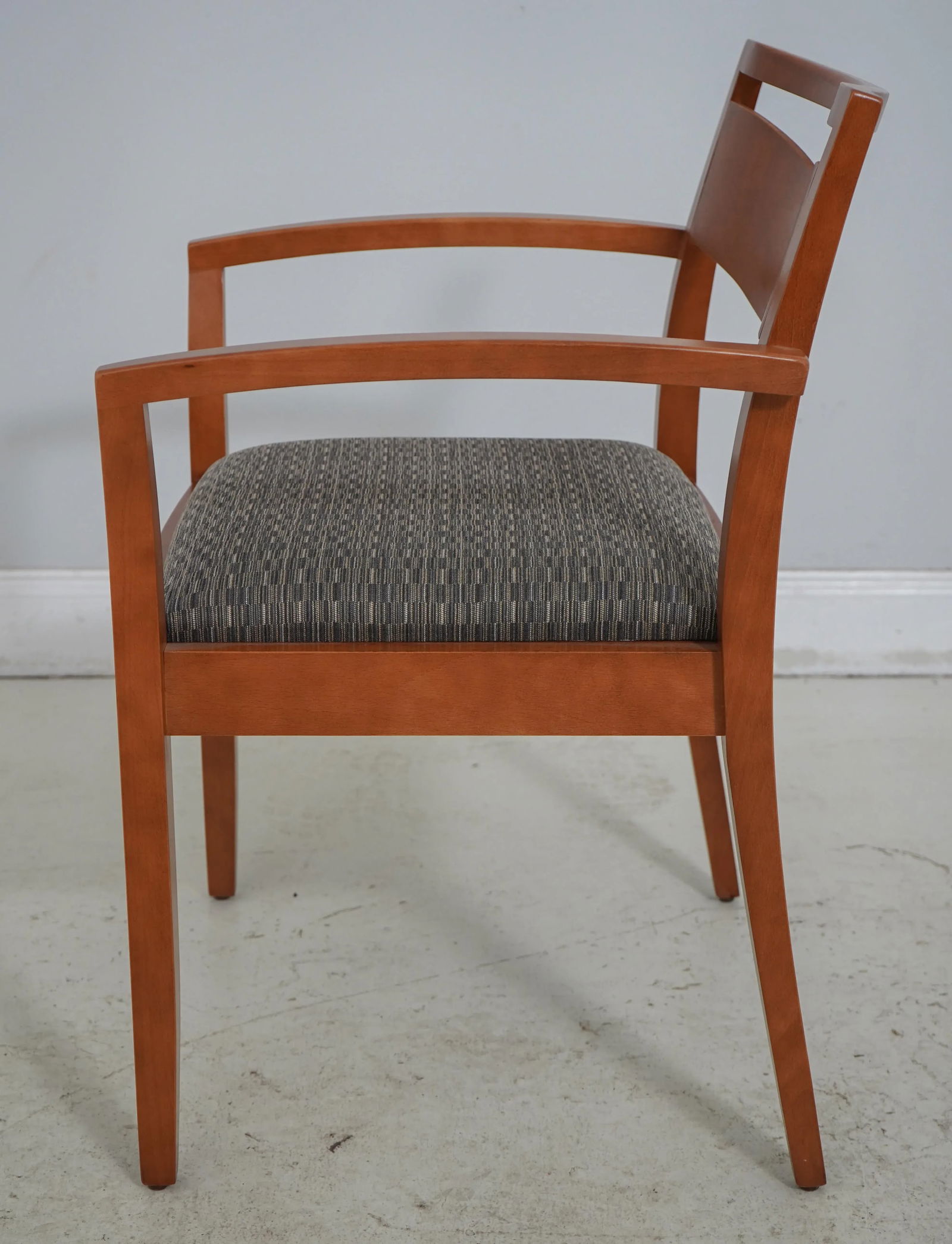 Knoll Studio Pair of Modern Design Armchairs Circa 1995 - 3