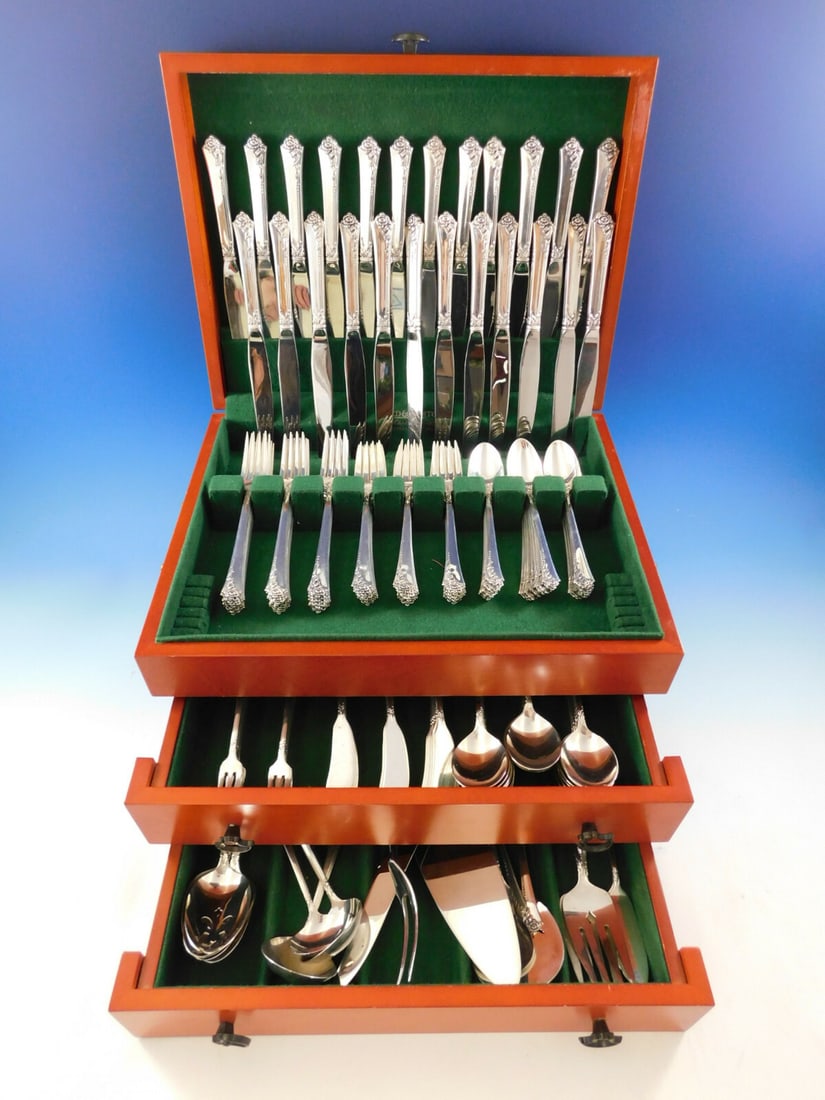 Oneida Damask Rose Sterling Silver Flatware Set for 24 - 188 Pieces (1 of 11)