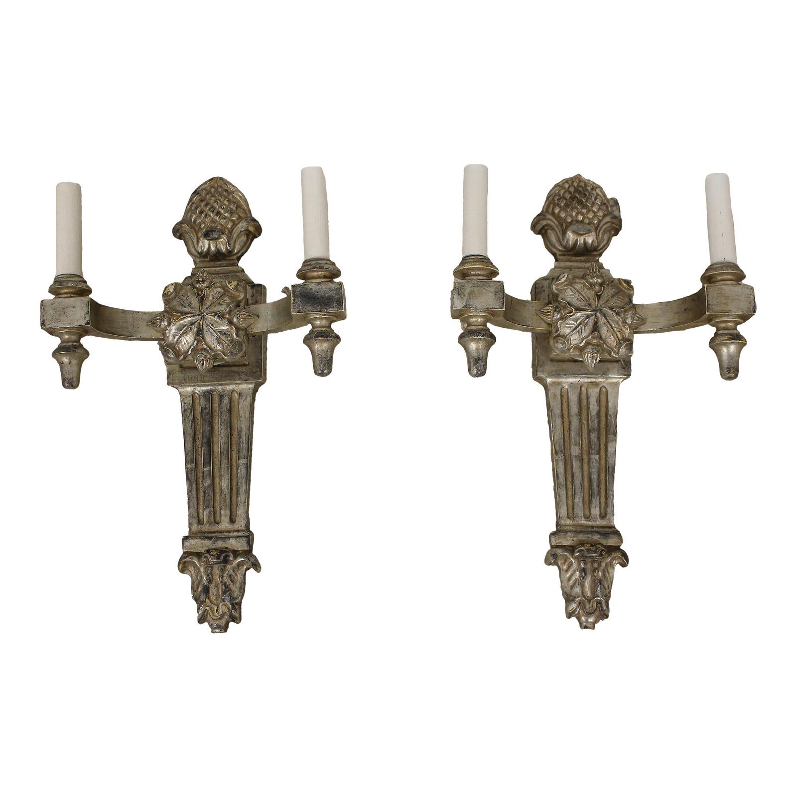 Exquisite Pair of Silver Leaf Italian Lighted Wall Sconces: Exquisite Pair of Silver Leaf Italian Lighted Wall Sconces This exquisite pair of Italian lighted wall sconces features high-quality construction with intricate carved details. Finished in a stunning