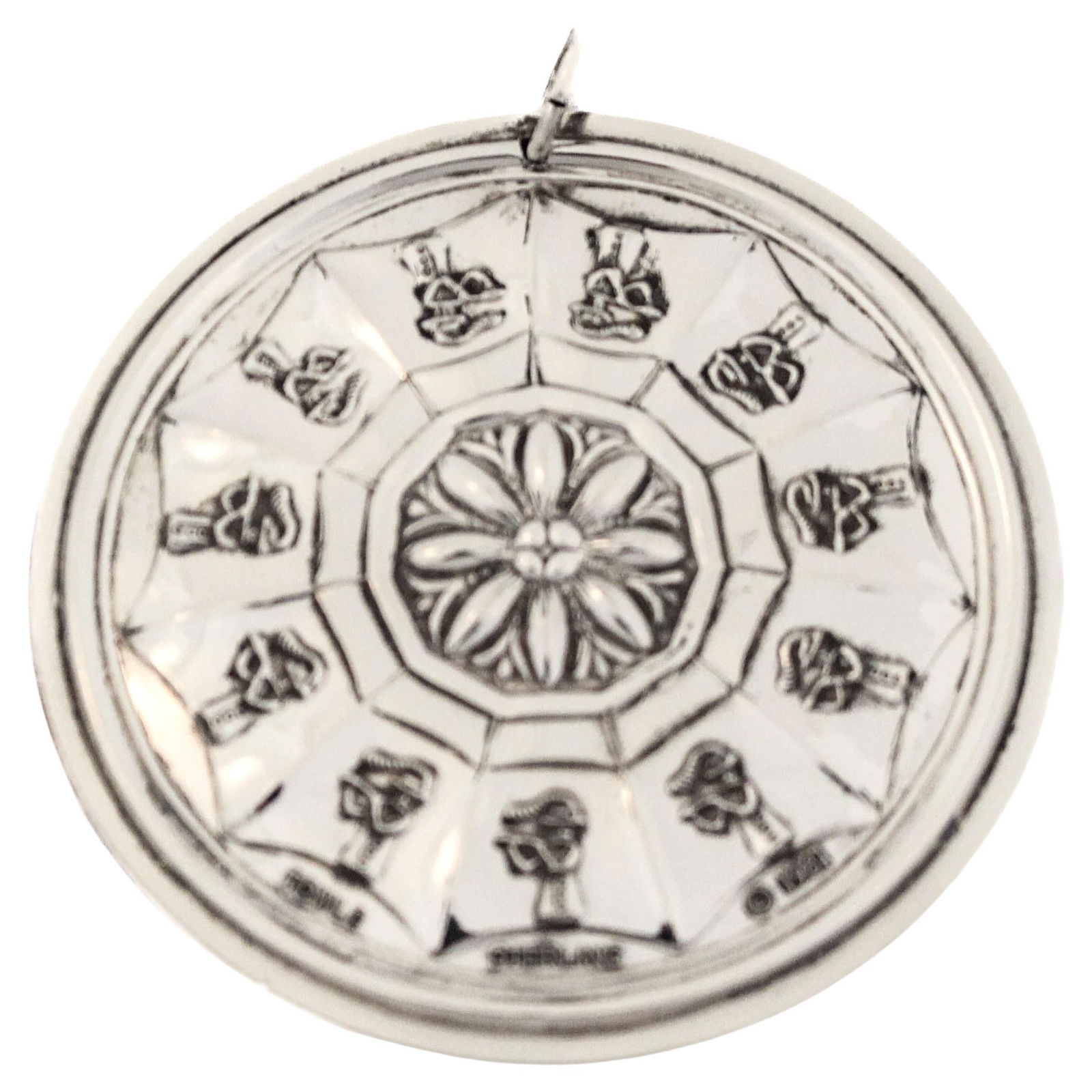 Towle Silversmiths Sterling Silver Christmas Ornament 1981 (1 of 4)