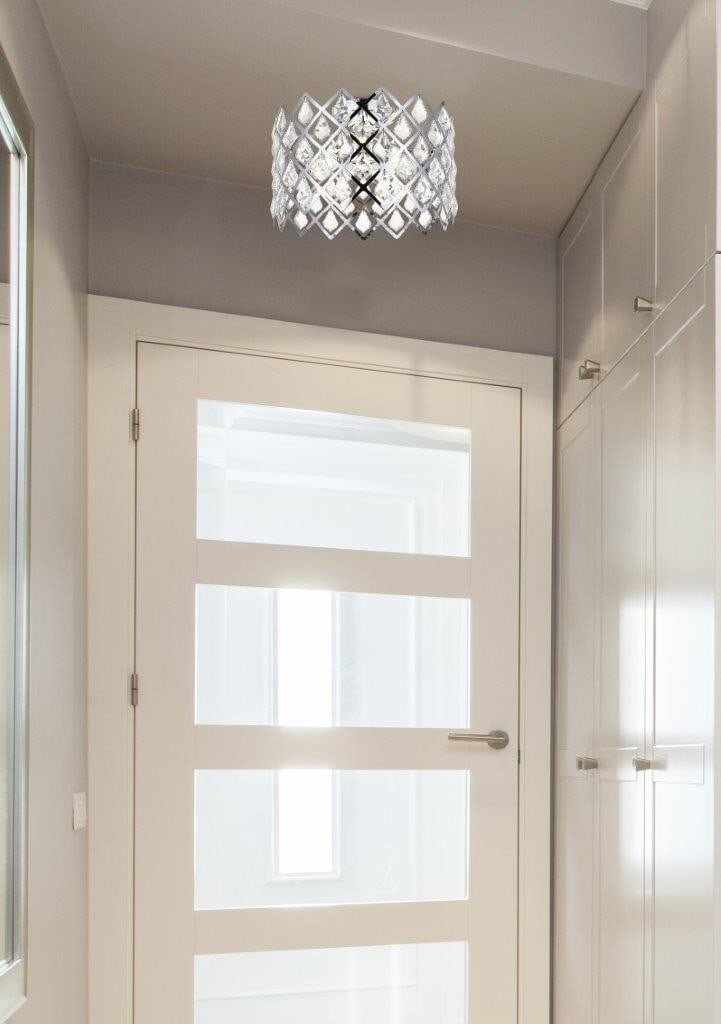 Lyla 3-Light Chrome Flush Mount Chandelier: Lyla 3-Light Chrome Flush Mount Chandelier Elevate your space with this stunning Chrome Flush Mount Chandelier, perfect for modern dining rooms, kitchens, and other indoor areas. This contemporary fix