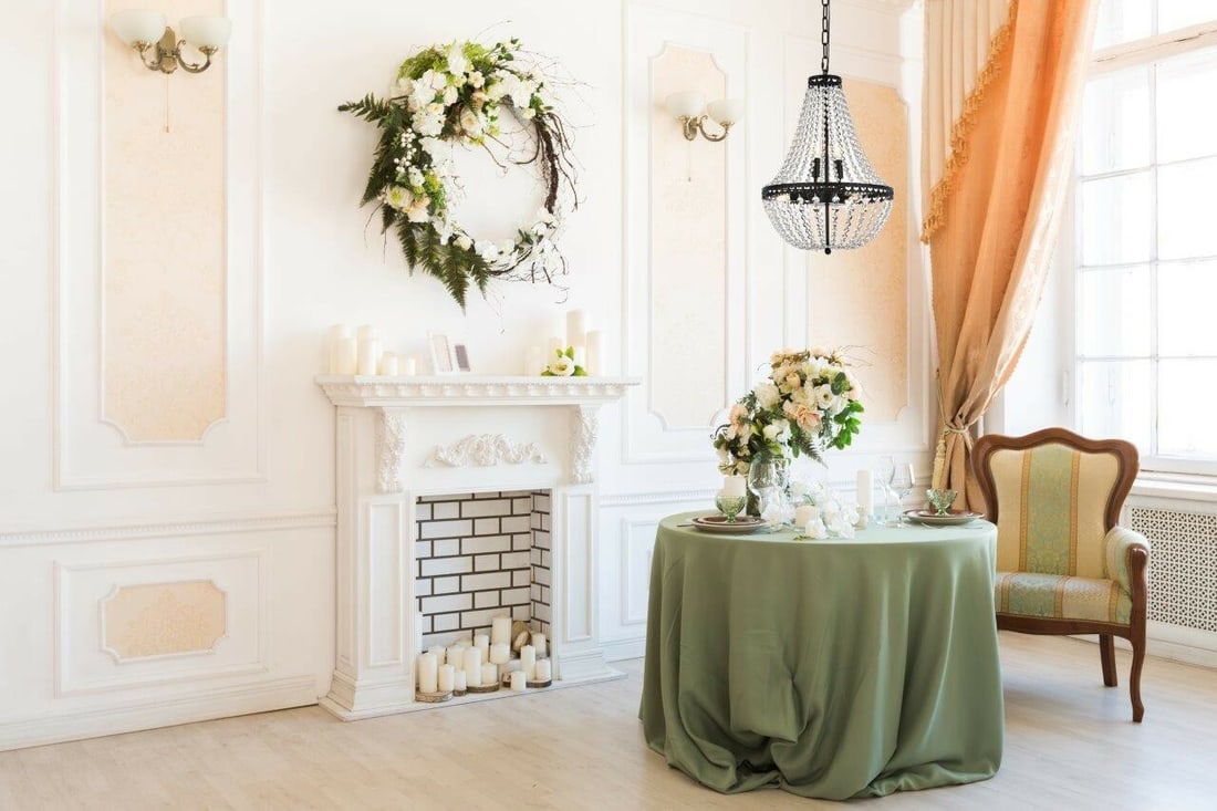 Valeria Modern 5-Light Black Crystal Chandelier Pendant Fixture: Valeria Modern 5-Light Black Crystal Chandelier Pendant Fixture Illuminate your space with this stunning Black Elegant Crystal Chandelier, designed to elevate any room with its modern flair. This pend