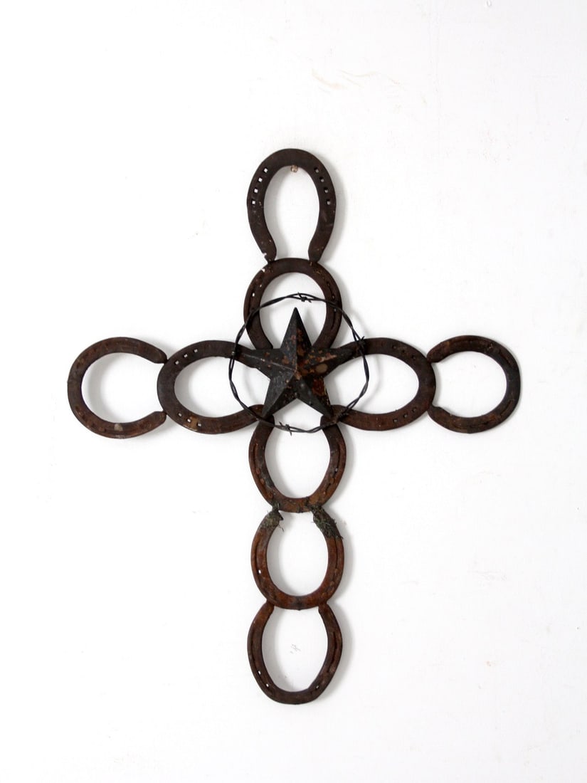 Rustic Vintage Horseshoe Wall Cross with Barbed Wire Star (1 of 8)