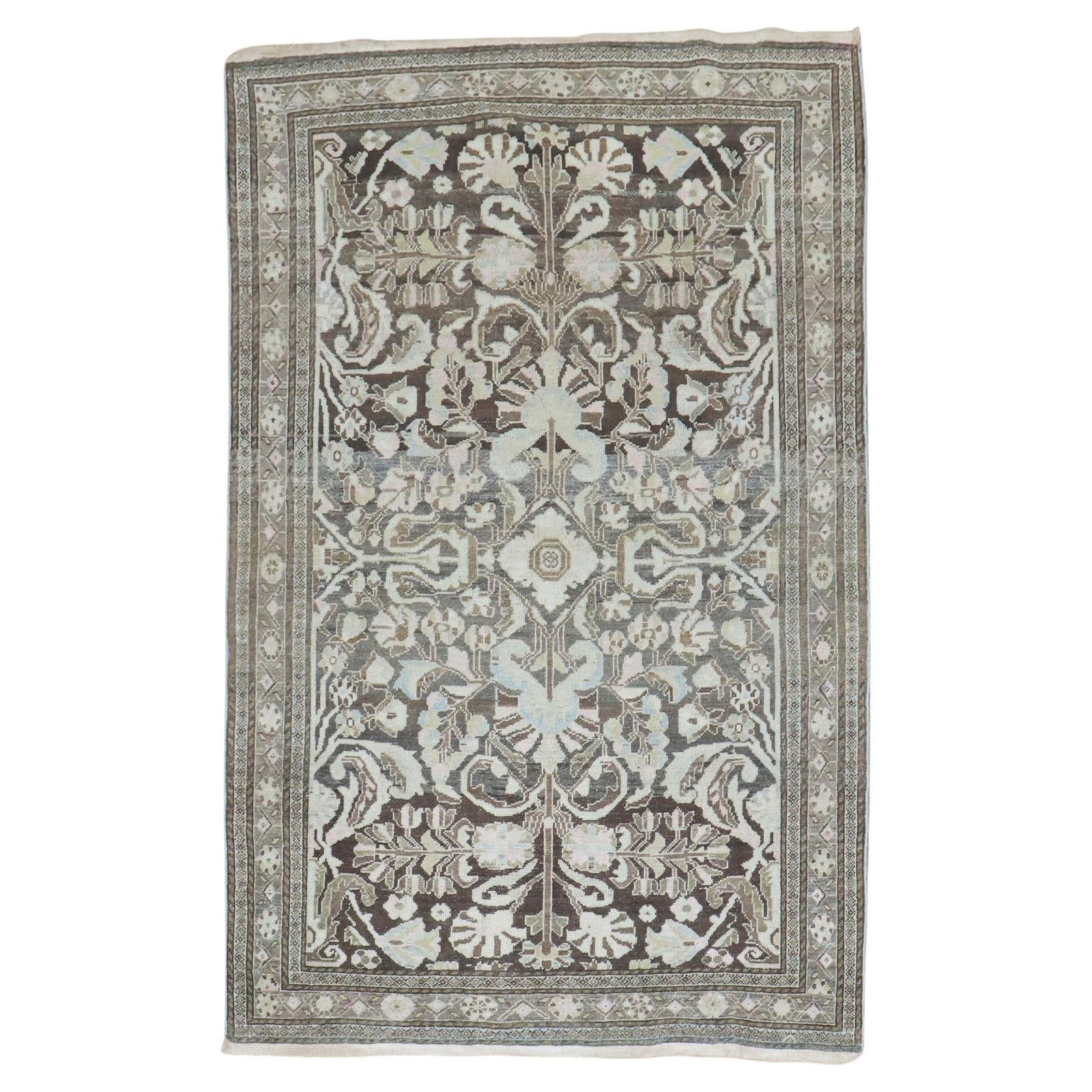 Vintage 1920 Brown Persian Malayer Hand-Knotted Wool Rug: Vintage 1920 Brown Persian Malayer Hand-Knotted Wool Rug This exquisite Brown Persian Malayer rug is a stunning example of 20th-century craftsmanship, hand-knotted with care from high-quality wool. Me