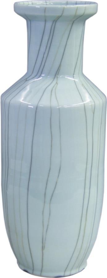 Handmade Asian BaoZi Ceramic Vase Crackled Celadon Finish 25H 9W 9D: Handmade Asian BaoZi Ceramic Vase Crackled Celadon Finish 25H 9W 9D This exquisite Handmade Ceramic BaoZi Vase showcases a stunning crackled celadon finish, embodying a blend of traditional craftsmans