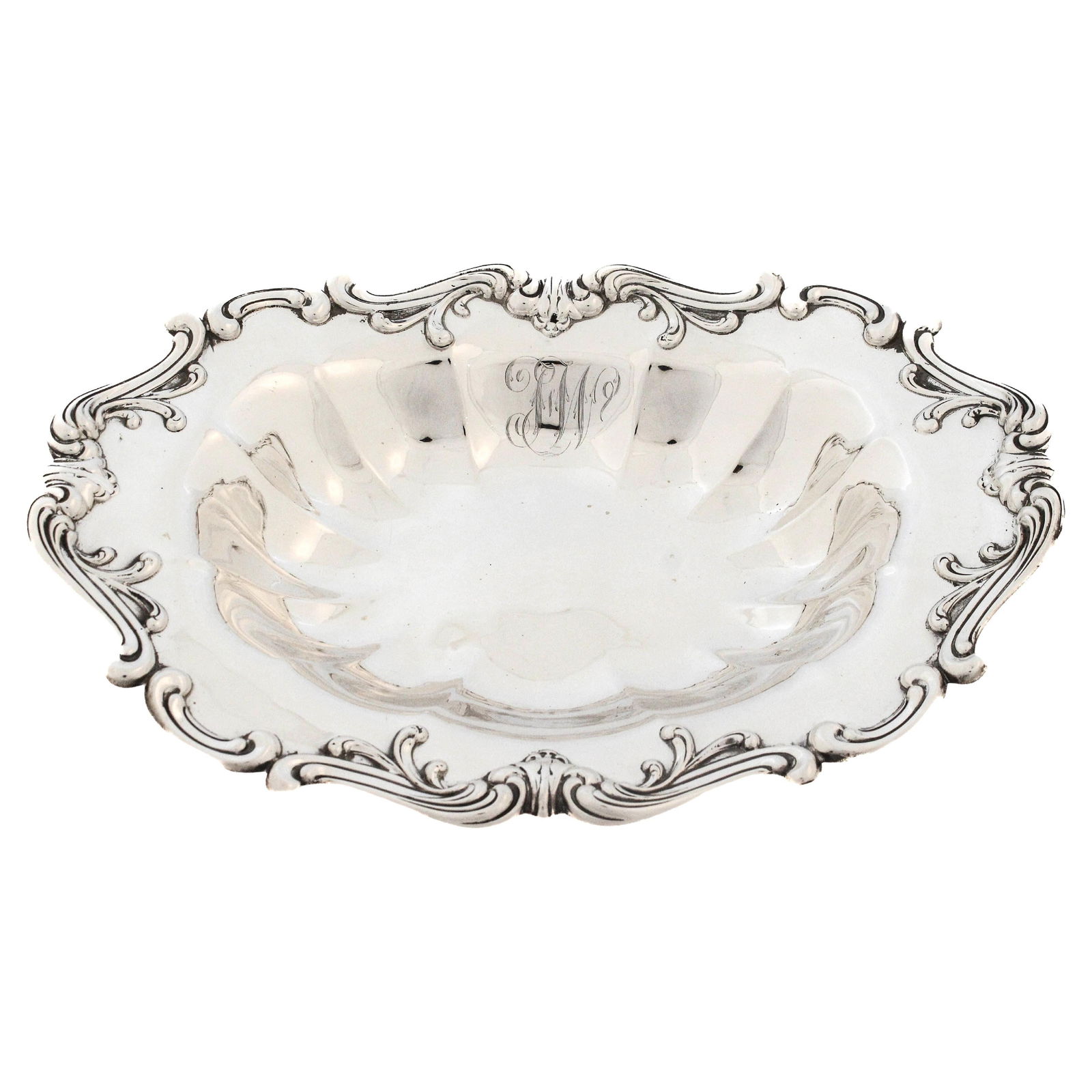 Frank M. Whiting 1930 Sterling Silver Breadbasket with Scalloped Rim (1 of 7)