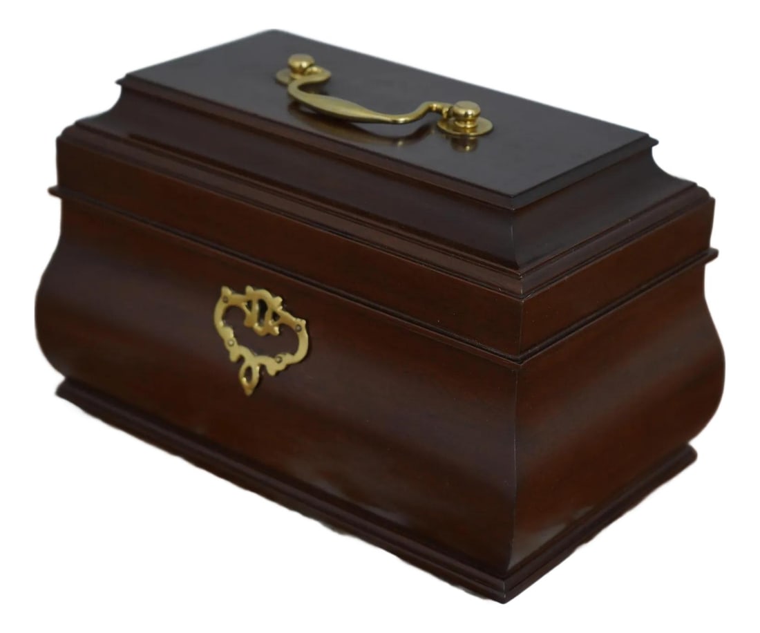 Virginia Metalcrafters Colonial Williamsburg Wood Jewelry Box with Key Lock (1 of 10)