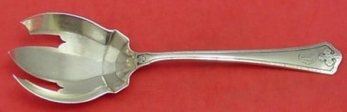 Wallace Carmel Sterling Silver Salad Serving Fork 8.5 inch: Wallace Carmel Sterling Silver Salad Serving Fork 8.5 inch This exquisite salad serving fork from the Carmel pattern by Wallace is crafted in sterling silver, showcasing elegant design and craftsmansh