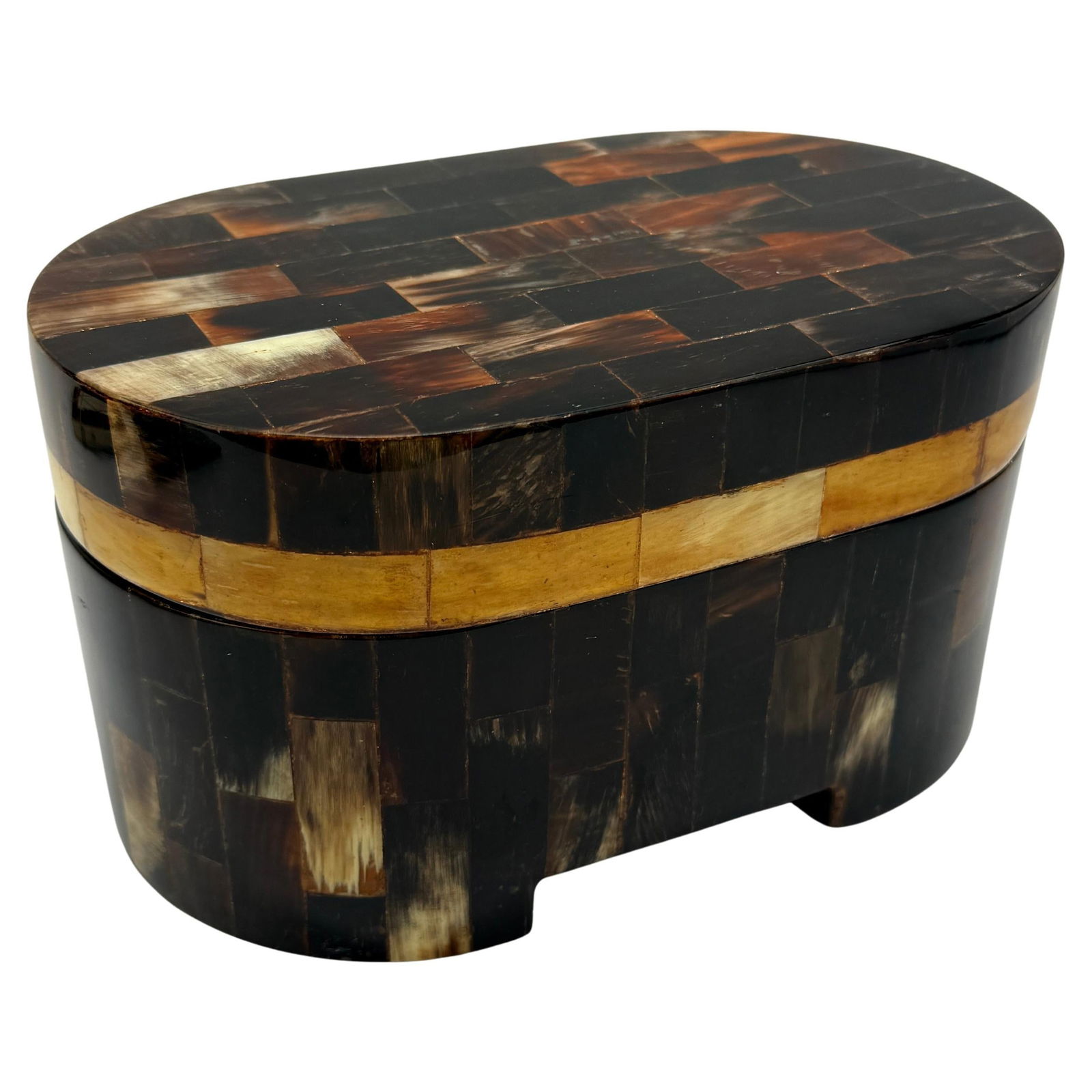 Horn Mosaic Neoclassical Cigar Box Signed Enrique Garcel Handmade in Colombia: Horn Mosaic Neoclassical Cigar Box Signed Enrique Garcel Handmade in Colombia This vintage neoclassical style cigar box is a handcrafted creation by Enrique Garcel from Colombia. Constructed from meti