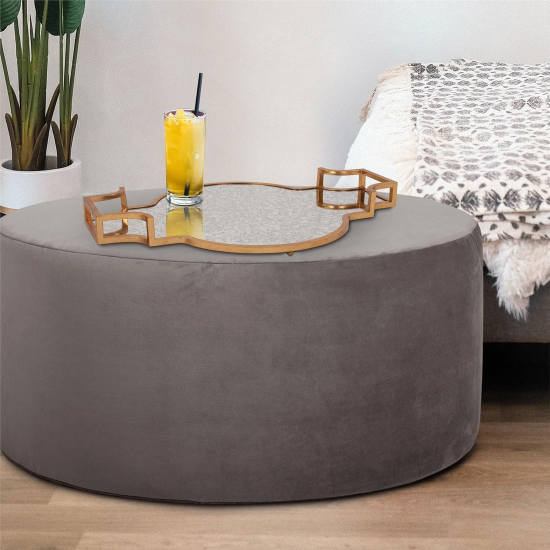 Howard Elliott Victorian Gold Tray with Mirror Finish: Howard Elliott Victorian Gold Tray with Mirror Finish Elevate your decor with this Vintage Style-Inspired Gold Tray featuring a stunning mirror. Designed in a Victorian style, this unique piece combin