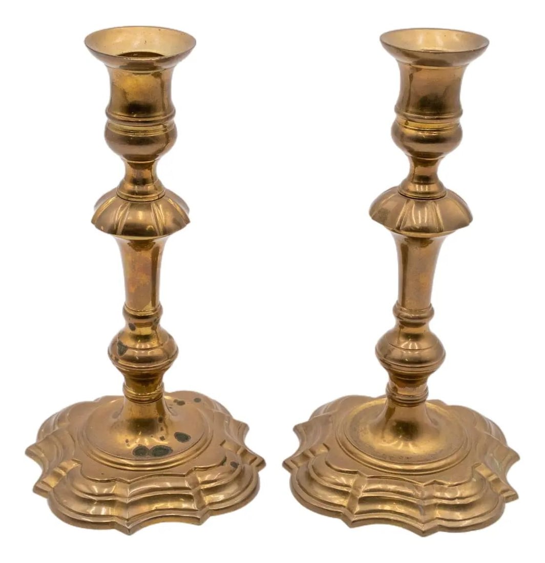 Mottahedeh Brass Candlesticks Colonial Williamsburg Style Pair (1 of 8)