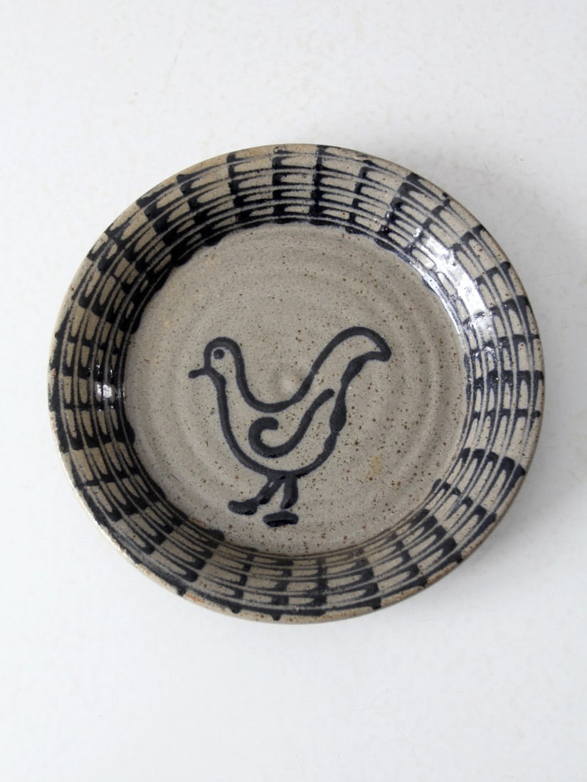 Hand-Painted Vintage Studio Pottery Hanging Plate with Bird Design (1 of 10)