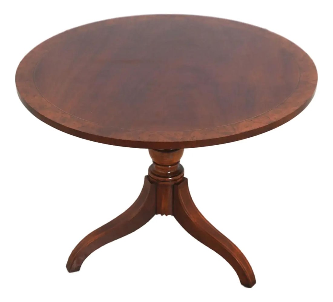 Georgian Round Mahogany Pedestal Table with Burl Walnut Inlay (1 of 10)