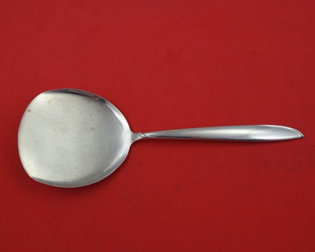 International Sterling Silver Rhythm Tomato Server 8 Inch (1 of 3)