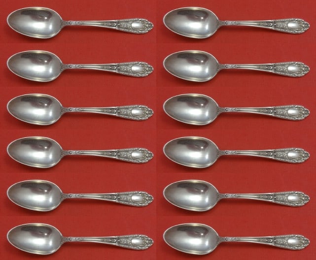 International Silver Fontaine 12 Piece Sterling Silver Soup Spoon Set: International Silver Fontaine 12 Piece Sterling Silver Soup Spoon Set Enhance your dining experience with the exquisite Fontaine 12-piece place soup spoon set by International Sterling. Each spoon mea