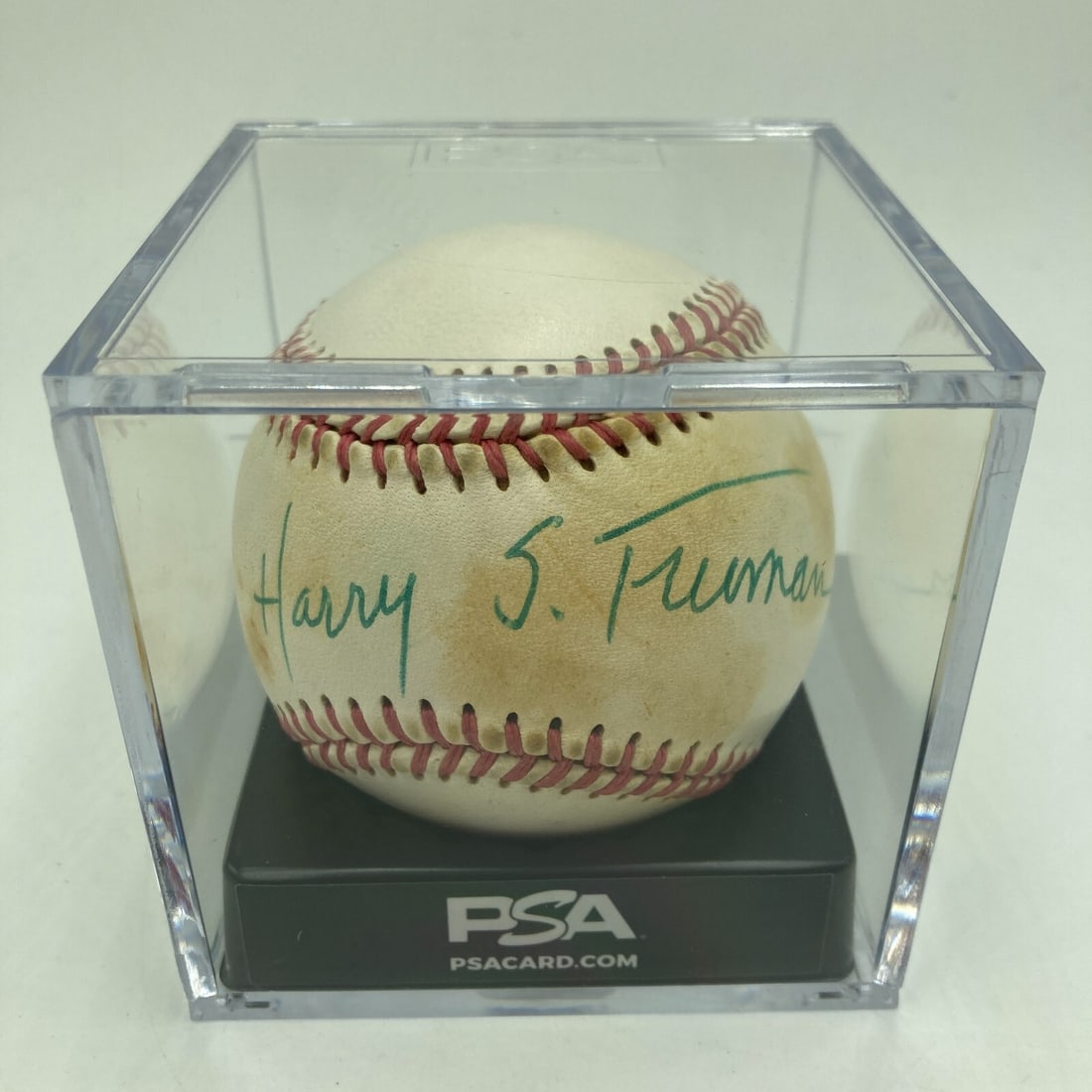 Harry S Truman Autographed Baseball PSA DNA JSA COA Official Babe Ruth League: Harry S Truman Autographed Baseball PSA DNA JSA COA Official Babe Ruth League This is an original single-signed baseball by President Harry S. Truman, authenticated by PSA/DNA and JSA. The baseball fe