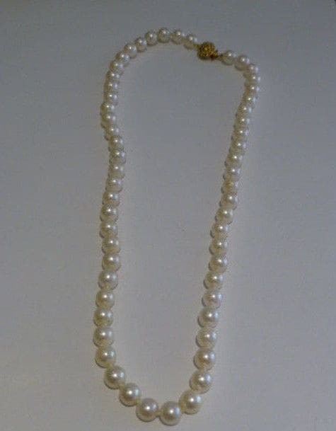 Elegant Cultured Pearl Necklace with Gold Filled Clasp 17in (1 of 2)