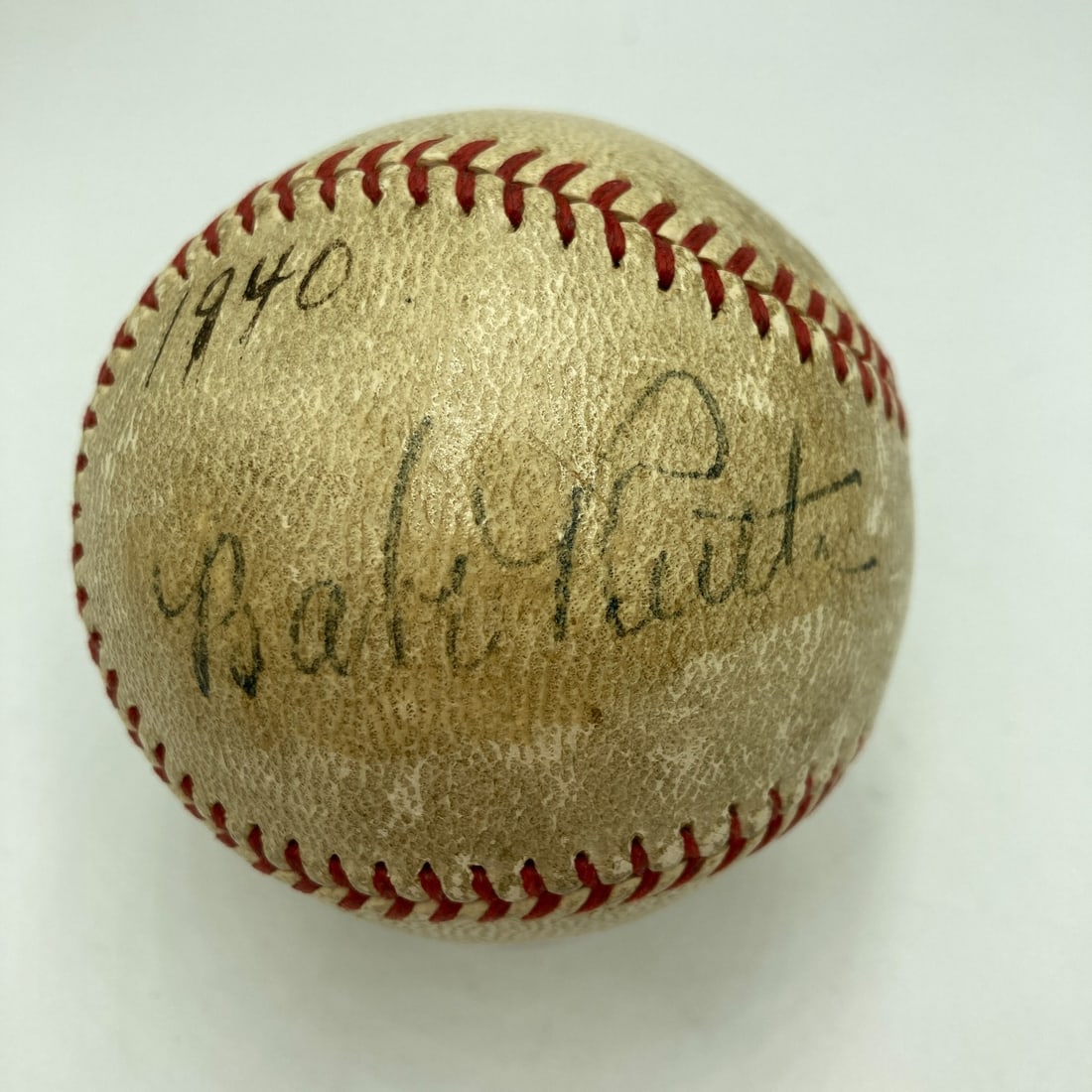 Babe Ruth Single Signed Baseball with PSA DNA COA and Provenance (1 of 11)