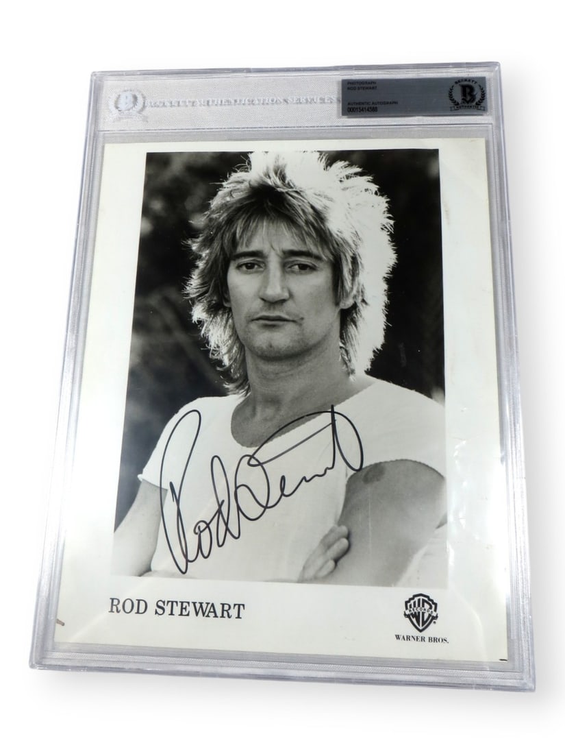 Rod Stewart Autographed 8X10 Photo Beckett Authenticated (1 of 2)