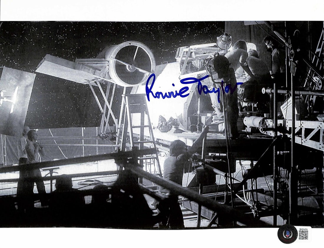 Rare Ronnie Taylor Signed 8x10 Star Wars Photo Beckett Authenticated (1 of 1)