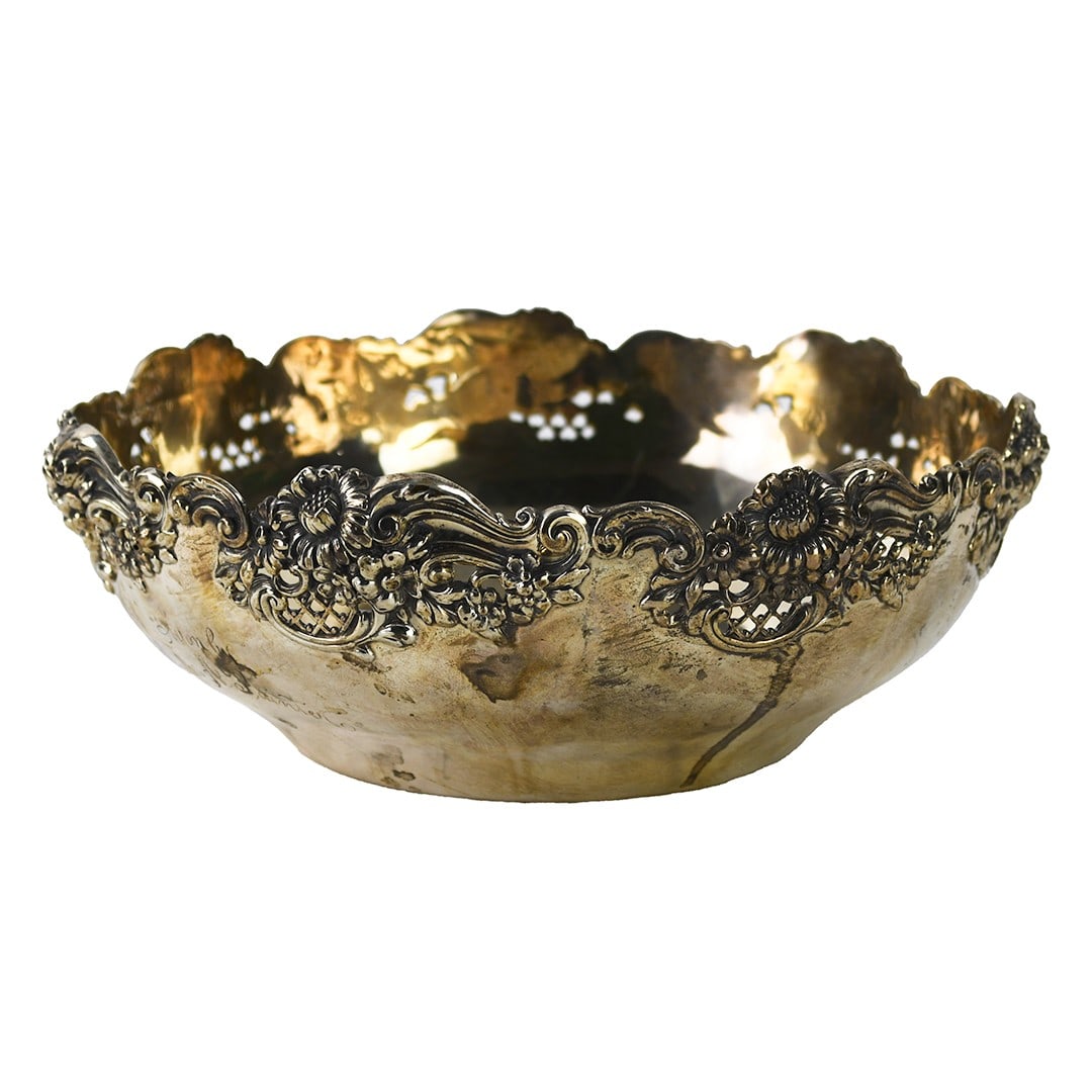 Sterling Silver Bowl by Black Starr and Frost 8 Inch 9.174ozt: Sterling Silver Bowl by Black Starr and Frost 8 Inch 9.174ozt This is a sterling silver bowl by Black Starr & Frost, crafted from .925 sterling silver. The bowl features a classic design and measures