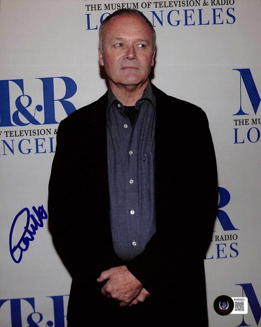 Creed Bratton Signed 8x10 Photo from The Office BECKETT Authenticated (1 of 1)