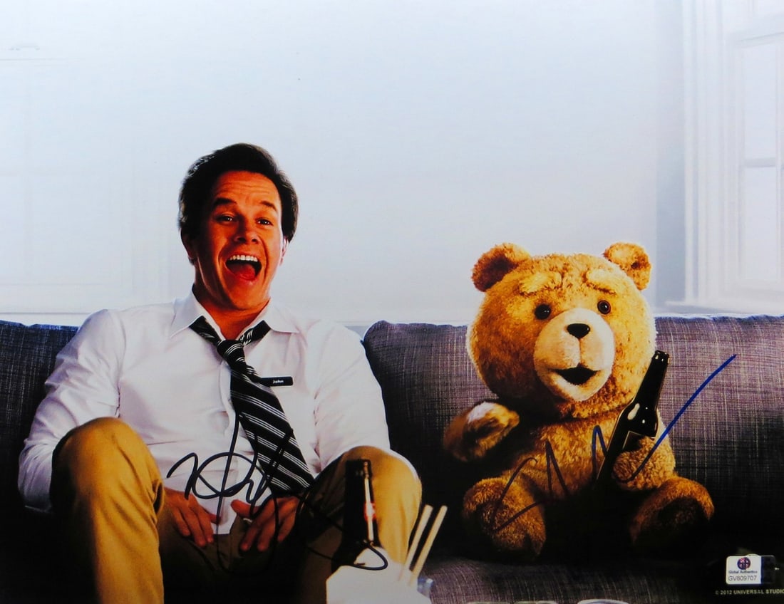 Mark Wahlberg Seth MacFarlane Signed 11X14 Photo Authenticated by GAI (1 of 2)