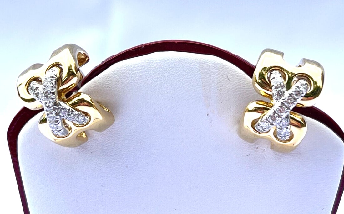 French 18K Gold Platinum Earrings with 0.80 ct Diamonds Signed: French 18K Gold Platinum Earrings with 0.80 ct Diamonds Signed This exquisite pair of French earrings showcases a stunning combination of 18K yellow gold and platinum, adorned with approximately 0.80