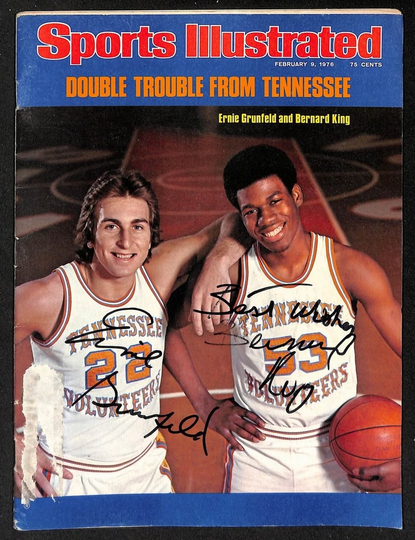 Dual Autographed 2 February 1976 Sports Illustrated Magazine PSA DNA Authenticated (1 of 3)