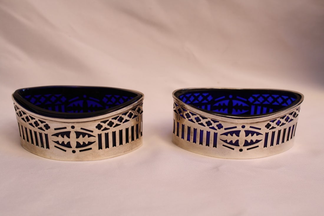 Antique English Sterling Silver Salt Pepper Holders with Cobalt Blue Inserts 1900 (1 of 9)