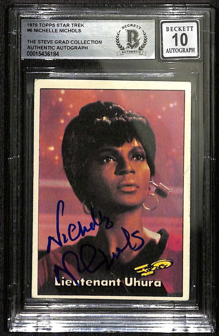 Nichelle Nichols Signed 1976 Topps Star Trek #6 Autographed Card Beckett 10 (1 of 1)