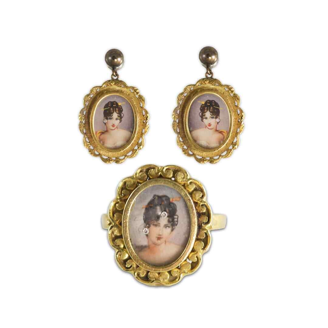 Antique 14k Yellow Gold Acrylic Jewelry Set with Earrings and Pendant: Antique 14k Yellow Gold Acrylic Jewelry Set with Earrings and Pendant This stunning jewelry set features a beautiful combination of 14k yellow gold and vibrant acrylic, showcasing an antique design. T