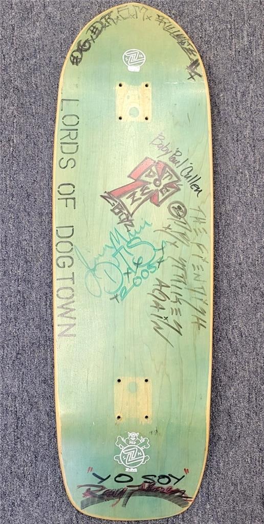 Signed Dogtown Skateboard Deck BAS Authenticated Cullen Flores Muir Barris (1 of 8)