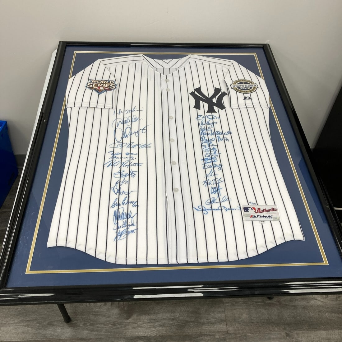 2009 Yankees World Series Champs Signed Jersey 15/50 Derek Jeter Steiner Authenticated: 2009 Yankees World Series Champs Signed Jersey 15/50 Derek Jeter Steiner Authenticated Celebrate the legendary 2009 New York Yankees with this stunning limited edition team signed jersey. This authent
