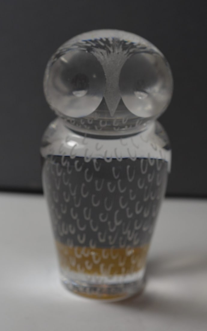 Kosta Crystal Engraved Owl Sculpture Paperweight 3.5in Sweden (1 of 6)