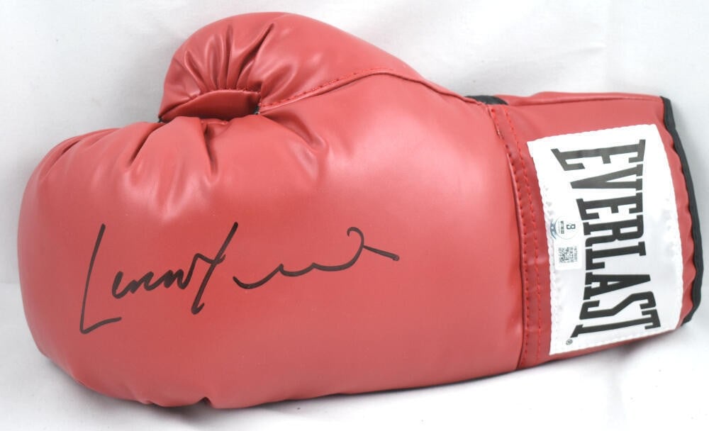 Lennox Lewis Signed Red Everlast Boxing Glove Beckett Authenticated (1 of 10)