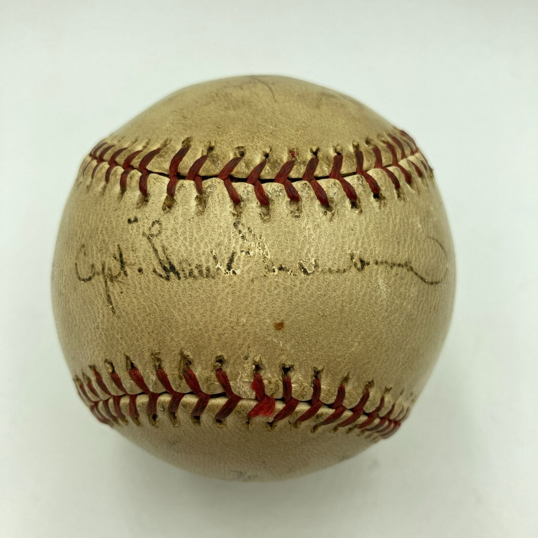 Extremely Rare Hank Greenberg WWII Signed Baseball Beckett COA: Extremely Rare Hank Greenberg WWII Signed Baseball Beckett COA This extremely rare single-signed baseball features the autograph of "Captain" Hank Greenberg, a legendary player known for his contribut