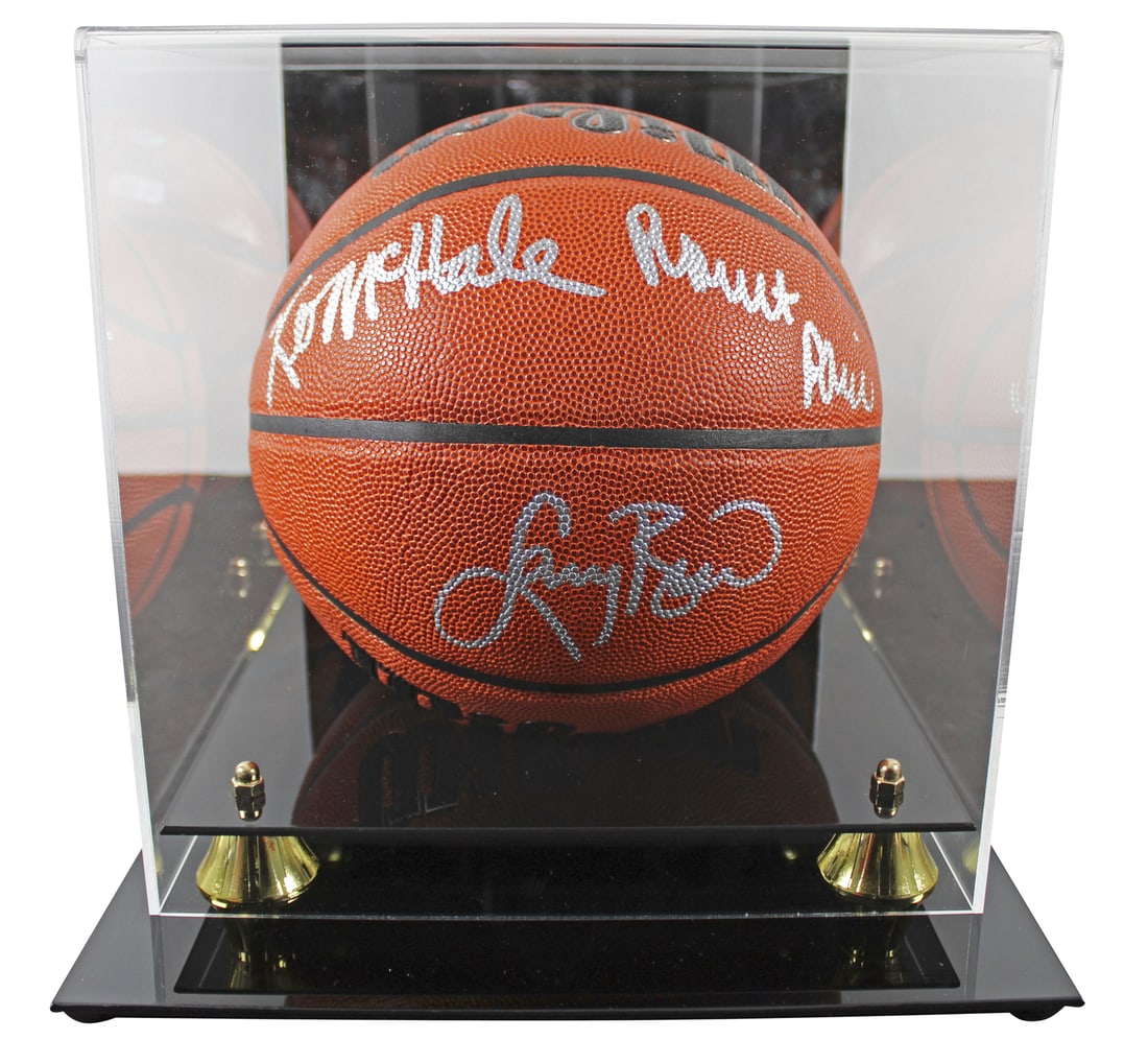 Larry Bird Kevin McHale Robert Parish Signed Basketball with Case Beckett Authenticated (1 of 4)