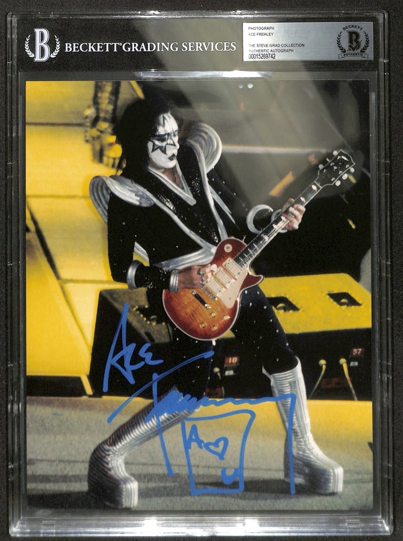 Ace Frehley Signed KISS 8x10 Photo with BECKETT Authentication (1 of 1)