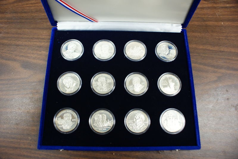 Statue of Liberty Centennial Medal Set in Silver Uncirculated (1 of 6)