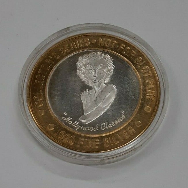 $10 Trump Plaza Gaming Token Fine Silver Bette Davis Hollywood Classics: $10 Trump Plaza Gaming Token Fine Silver Bette Davis Hollywood Classics Relive the glamour of Atlantic City with this $10 Trump Plaza Gaming Token featuring fine silver. This collectible token, once u