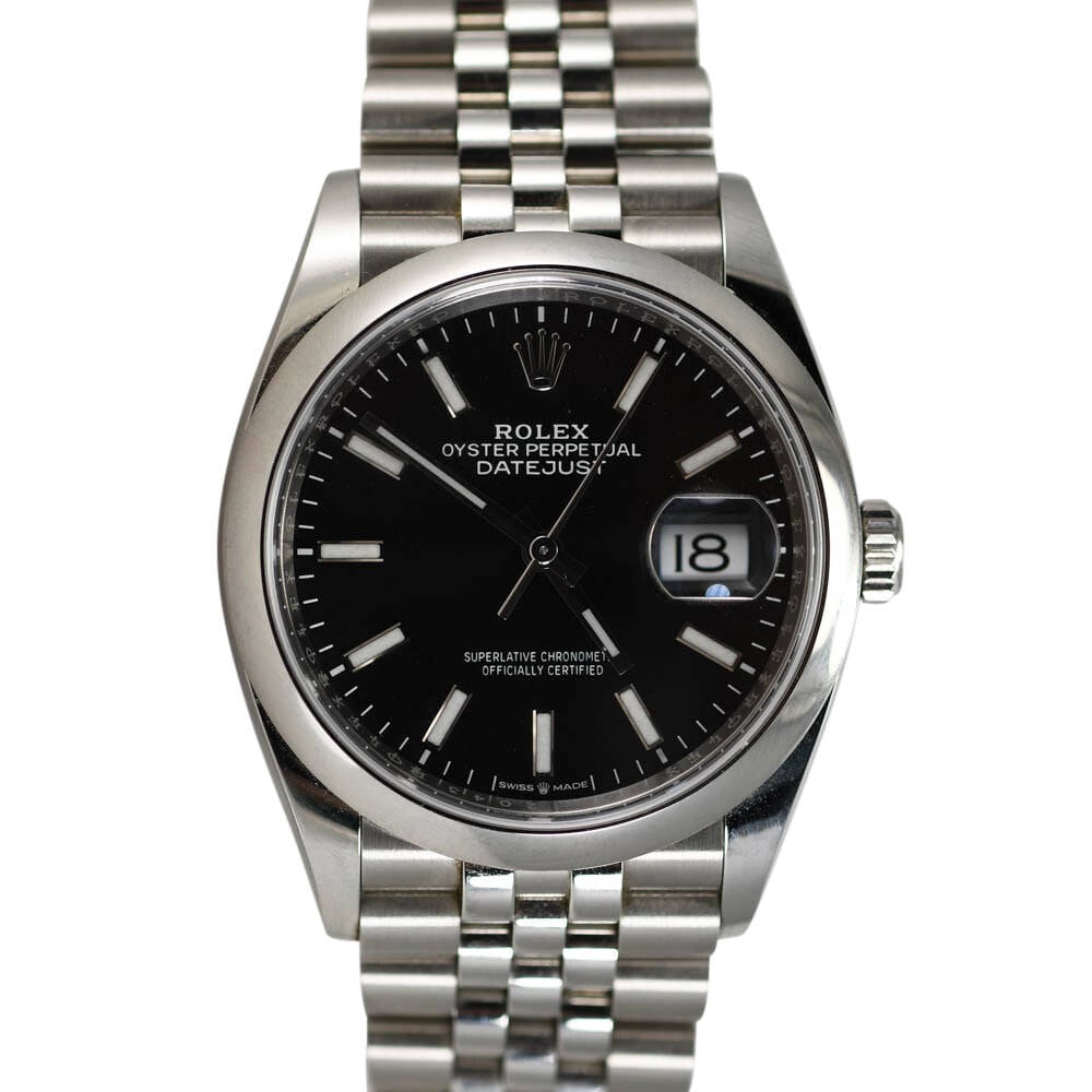 Men's Rolex Oyster Datejust 126200 Stainless Steel Automatic Watch with Box: Men's Rolex Oyster Datejust 126200 Stainless Steel Automatic Watch with Box This Men's Rolex Oyster Datejust Wristwatch is a luxurious timepiece crafted from stainless steel. It features a striking bl