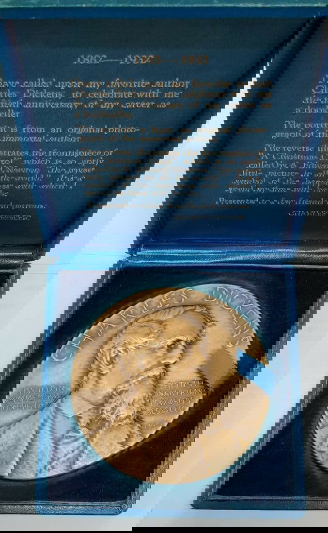 1932 Chas. Sessler Charles Dickens 50th Anniversary Bronze Medal 76MM: 1932 Chas. Sessler Charles Dickens 50th Anniversary Bronze Medal 76MM This 1932 Chas. Sessler 50th Anniversary Bronze Medal commemorating Charles Dickens is an uncirculated piece made of bronze. It is