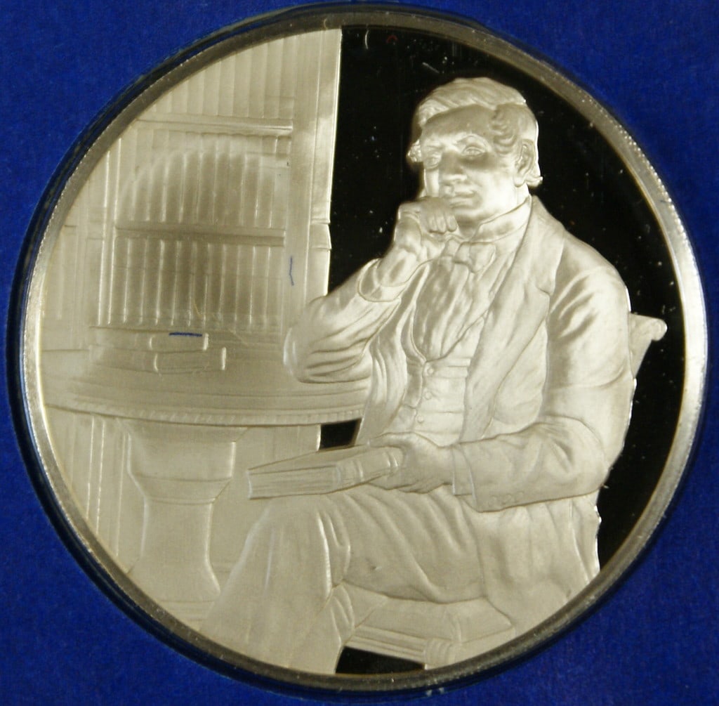 Franklin Mint American Folklore Commemorative Proof Silver Medal: Franklin Mint American Folklore Commemorative Proof Silver Medal This American Folklore Commemorative Medal is a beautiful proof silver piece celebrating the rich heritage of American folklore. Crafte