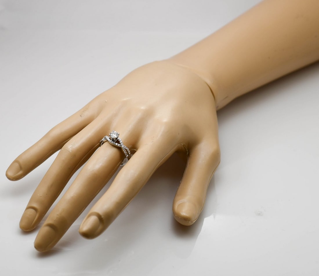 14K White Gold Diamond Engagement Ring 0.72ct VS Clarity (1 of 1)