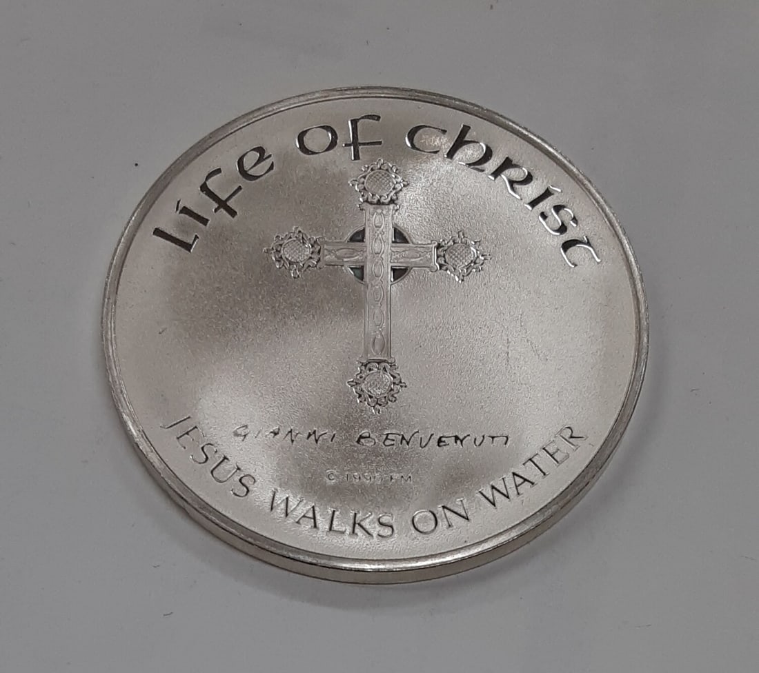 Franklin Mint .925 Silver Medal Jesus Walks on Water by Benvenuti (1 of 3)
