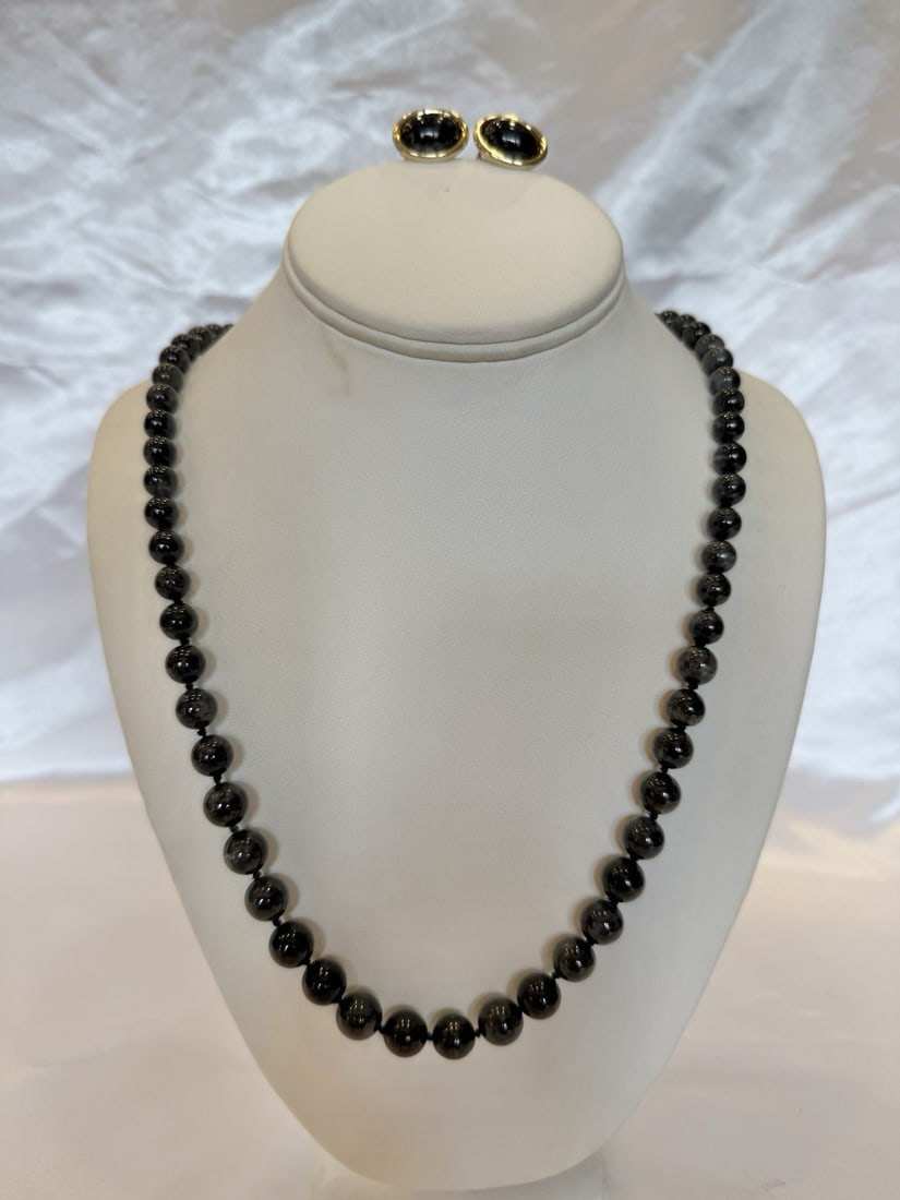 Gump's 14k Yellow Gold Jadeite Necklace and Earrings Set (1 of 7)